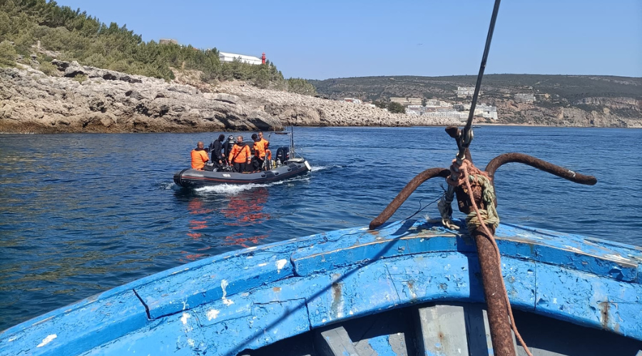 Mergulhadores e pescadores juntos pela limpeza do mar